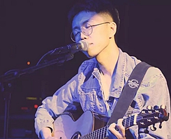 一如年少模样曲谱 B调 吉他谱