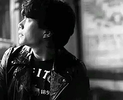 已是两条路上的人曲谱 C调 吉他谱