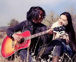 青春万岁曲谱 D调 吉他谱