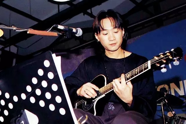 光辉岁月曲谱B调吉他谱第(5)页