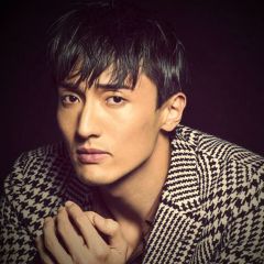 王传君