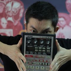<b>阿龙</b>吉他谱