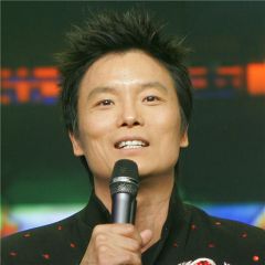 周卫星