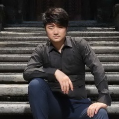 <b>瞿勤春</b>吉他谱