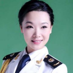 吕薇