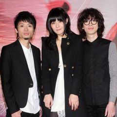 <b>女孩与机器人</b>吉他谱