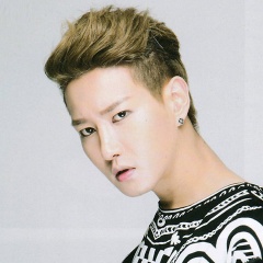 B-BOMB吉他谱