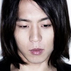 何东均