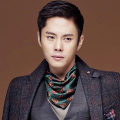 李基灿