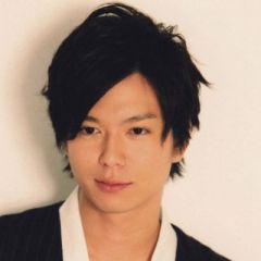 加藤シゲアキ吉他谱