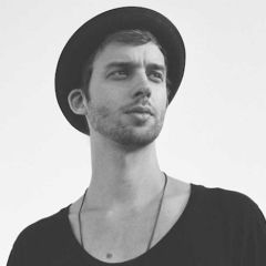Jaymes Young吉他谱