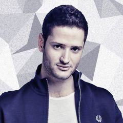 Julien Comblat吉他谱