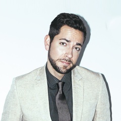 Zachary Levi吉他谱