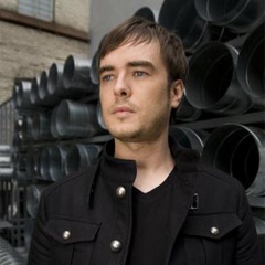 <b>Denis Naidanow</b>吉他谱