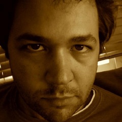 Aaron Angello吉他谱