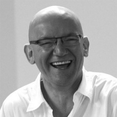 ROBERT CHILCOTT吉他谱