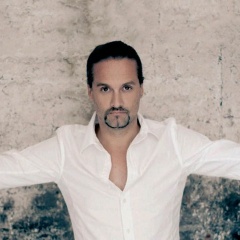 Alex C.吉他谱