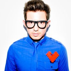 Simon Curtis吉他谱