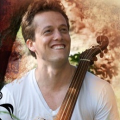 Nathan Barr吉他谱