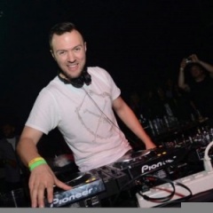 Nom de Strip吉他谱