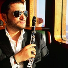 Hüsnü Senlendirici吉他谱