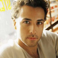 Howie D