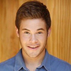 Adam DeVine