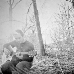 Aaron J Robinson吉他谱