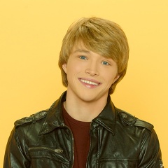 Sterling Knight