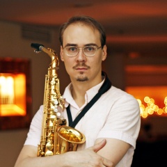 Syntheticsax吉他谱