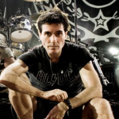 Dinho Ouro Preto吉他谱