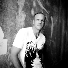 Derek Sholl吉他谱