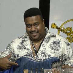 Larry McCray吉他谱