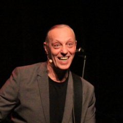 Tom Novembre吉他谱