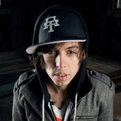 <b>Grieves</b>吉他谱