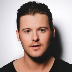 Young Brother吉他谱