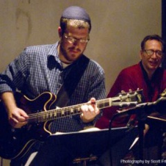 Matt Darriau吉他谱