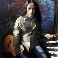 Russ Hewitt吉他谱