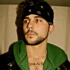 Mikel James吉他谱