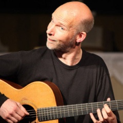 Jens Kommnick吉他谱