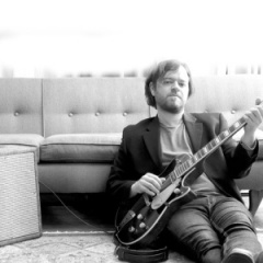 Mando Saenz吉他谱