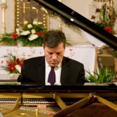 Aleksander Serdar吉他谱