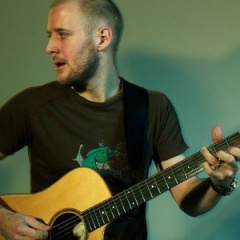 Christoffer Skoug吉他谱