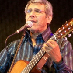 Peteco Carabajal吉他谱