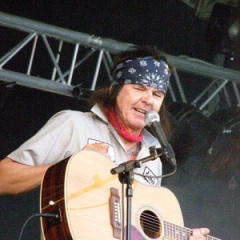 Kari Peitsamo Revival