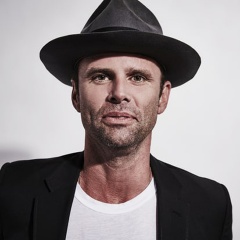 Walton Goggins