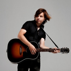 Tommi Kalenius吉他谱