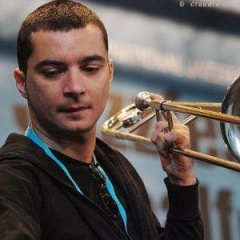 Gianluca Petrella吉他谱