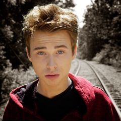 Dylan Holland吉他谱