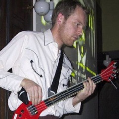 August Engkilde吉他谱